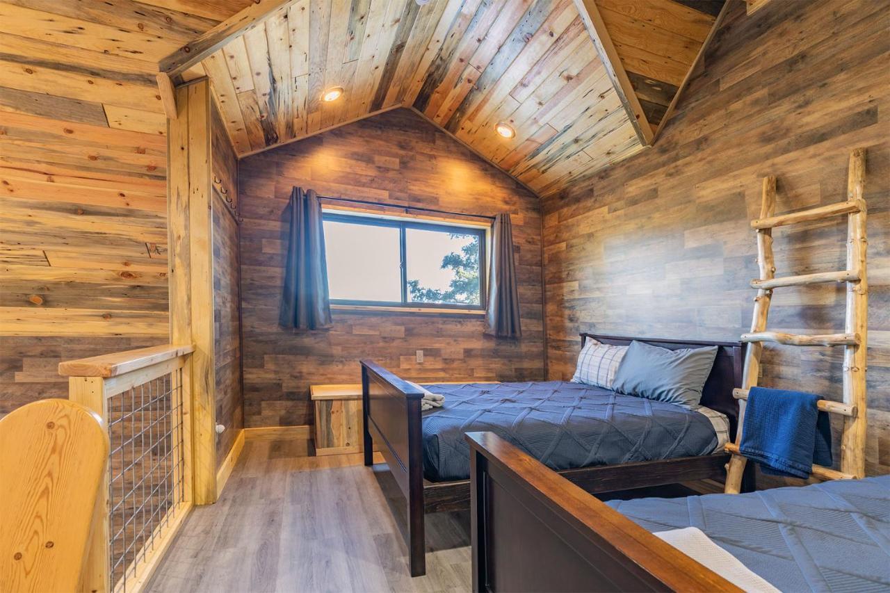 Ridgewalk Treehouse Bed and Breakfast Angel Fire Exteriör bild